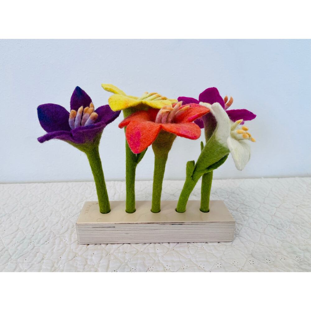 Lovevery Felt Flowers in a Row